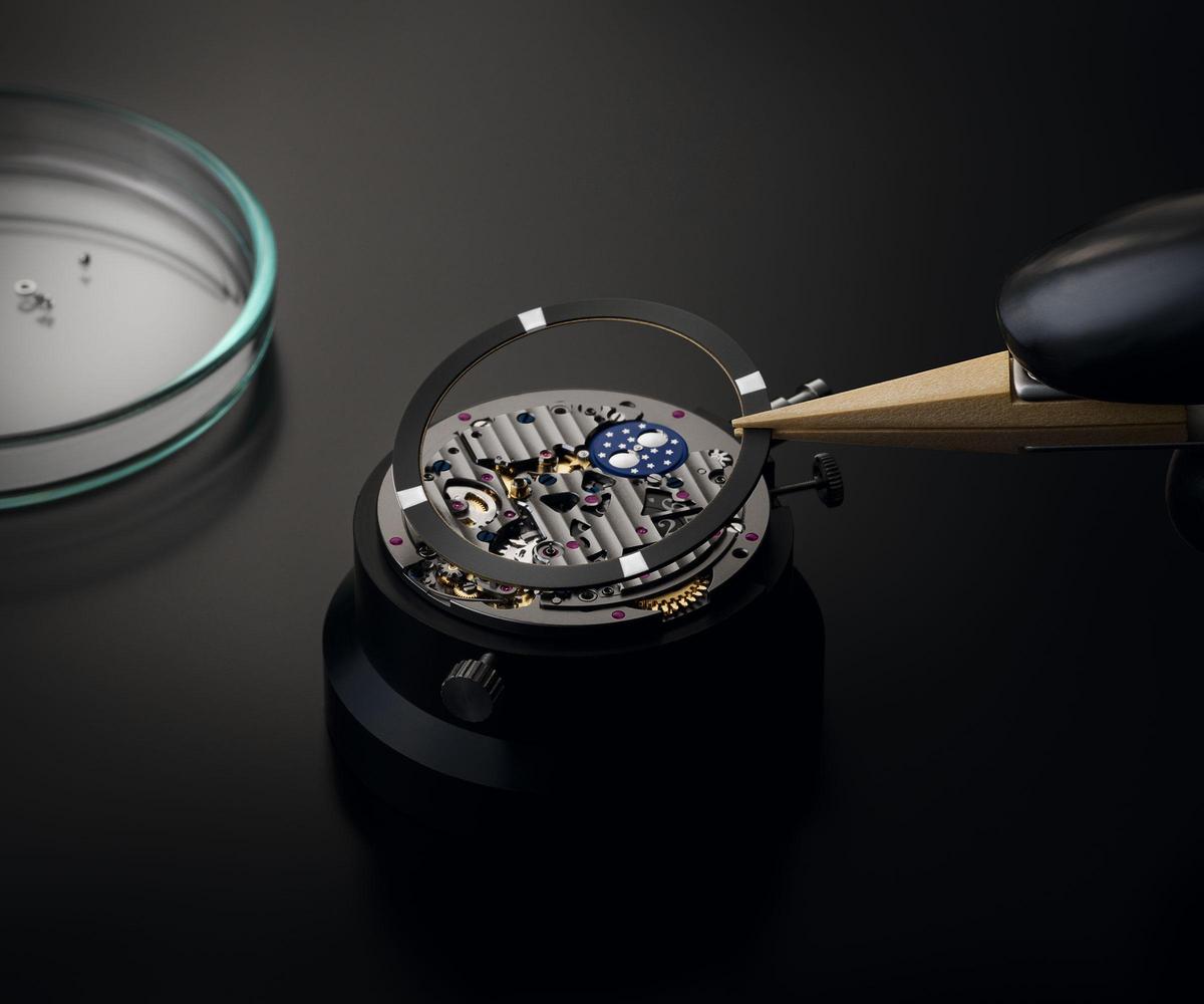 不規則的和諧美學！格拉蘇蒂原創首度推出年歷功能腕表-復刻表