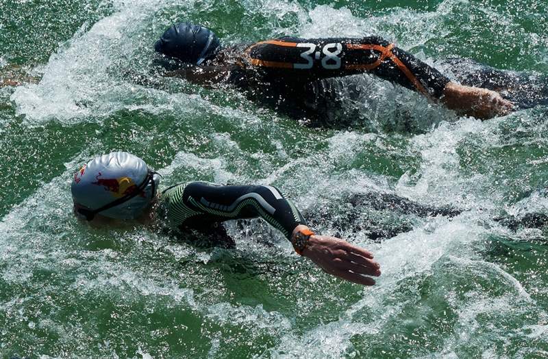 百年靈Breitling Endurance Pro開箱！針對(duì)戶外而生的搶眼之作！-復(fù)刻表