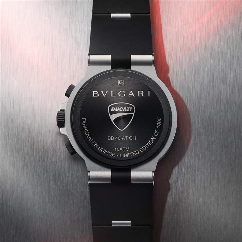 義大利血統強強聯手!寶格麗推出DUCATI聯名表-復刻表