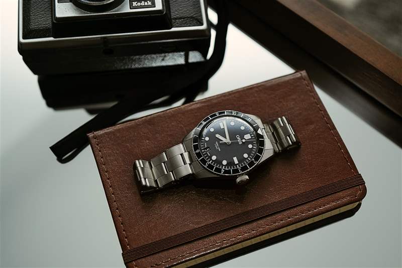 使用新款Oris Divers 65 親身體驗 12 小時表圈和啞光表盤-復刻表