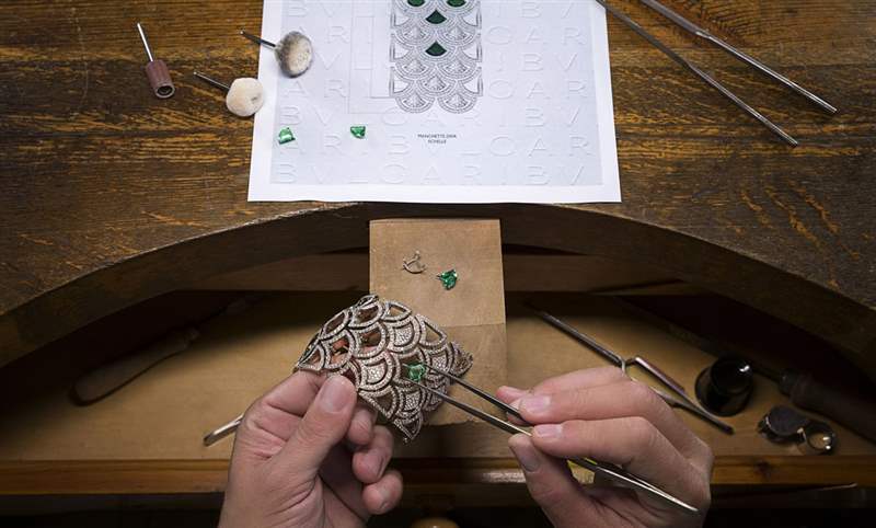 重磅彩寶,色彩迸發(fā)|BVLGARI頂級(jí)珠寶暨復(fù)雜腕表展-復(fù)刻表