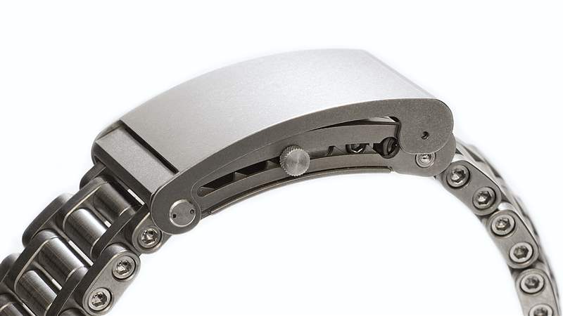 One To Watch?SeL Instruments制造堅不可摧的手表-復刻表