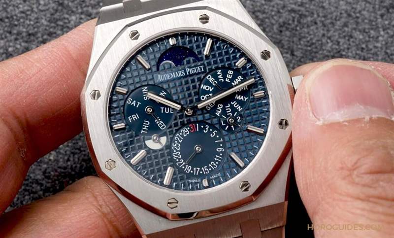 世界最薄萬(wàn)年歷駕到愛彼皇家橡樹RD#2-復(fù)刻表