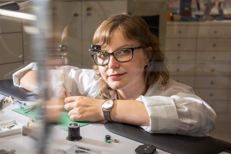 Venla Voutilainen 在她的工作臺(tái)前。