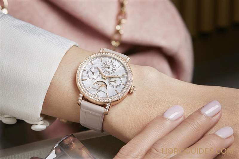 從容感受歲月靜好的滋味|江詩(shī)丹頓Traditionnelle系列計(jì)時(shí)萬(wàn)年歷、超薄萬(wàn)年歷-復(fù)刻表