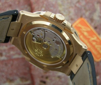 百達翡麗鸚鵡螺巨型玫瑰金-復刻表