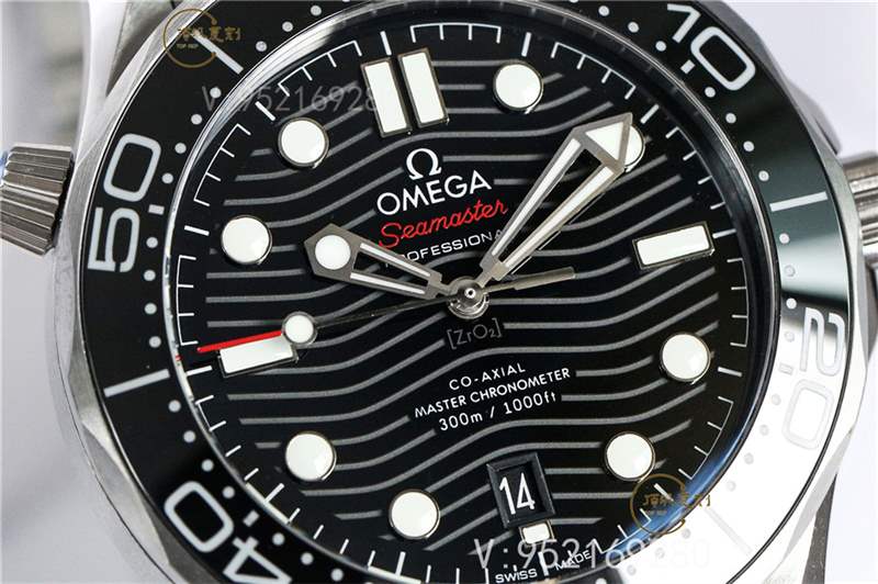 SBF廠(VS廠)歐米茄海馬300升級V3版怎么樣,機(jī)芯添加小砝碼-復(fù)刻表