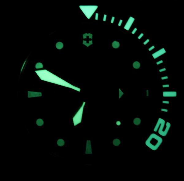 Swiss Army Divemaster watch 8 瑞士陸軍維氏潛水大師 500 機械表-復刻表