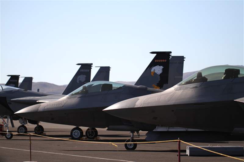 百年靈參加里諾飛行比賽-復(fù)刻表