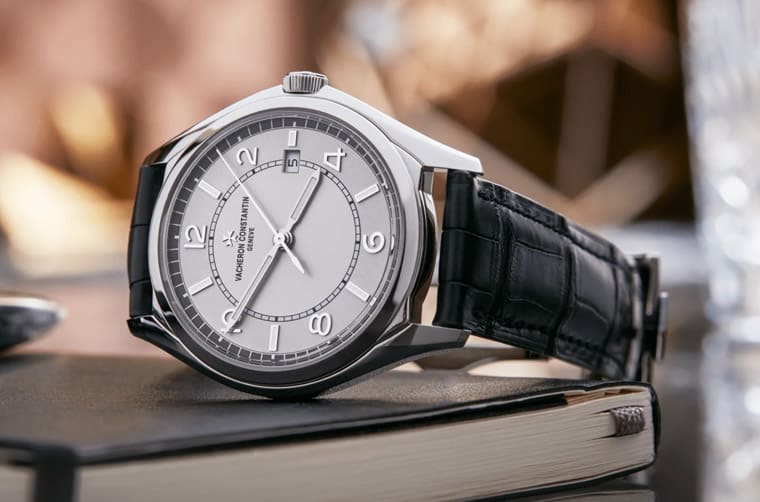 《黑豹》男星喬丹出席新作首映,江詩丹頓配TIFFANY珠寶不違和-復(fù)刻表