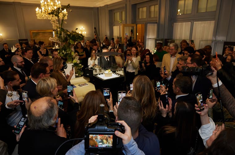 2023最狂珠寶表!超過480顆頂級黃鉆編織JACOB鏤空陀飛輪驚天價格鎖定億萬富翁-復刻表