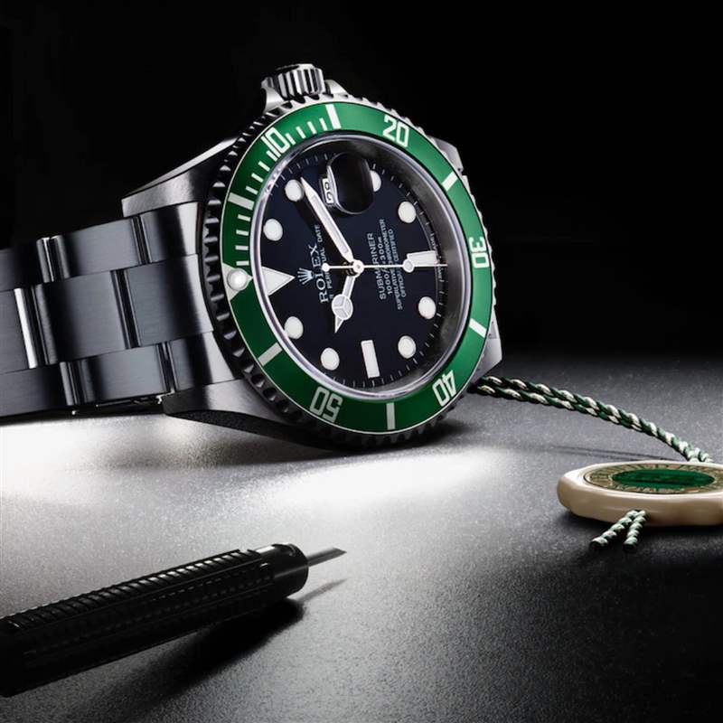 ROLEX真?zhèn)危[藏在手表鏡面的防偽設(shè)計(jì)1眼分辨是盜版仿表或正品-復(fù)刻表