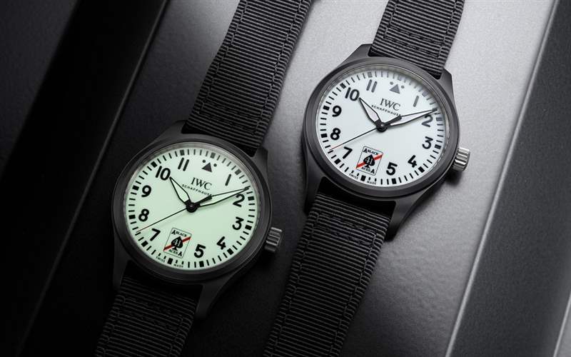 IWC萬國推出Pilot’s Watch Automatic 41 Black Aces黑桃A特別版腕表:夜光表盤-復刻表