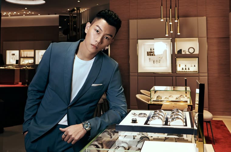 「行走的費洛蒙」瘦子E.SO成為臺灣歐米茄首位品牌大使搶先佩戴夏日藍色海馬手表-復刻表