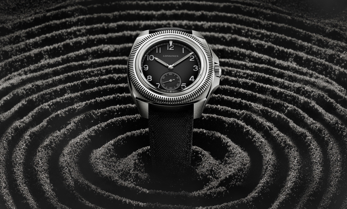 浪琴24年推出Pilot Majetek限量版五級鈦金屬手表-復(fù)刻表